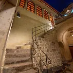 Kapalos Cave 酒店 于尔居普