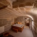 Kapalos Cave * 于尔居普
