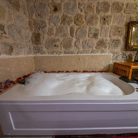 Kapalos Cave * 어굽