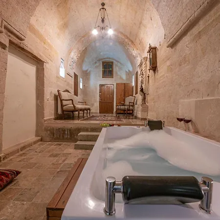 Kapalos Cave 호텔 어굽