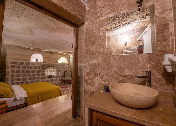 Kapalos Cave * Urgup